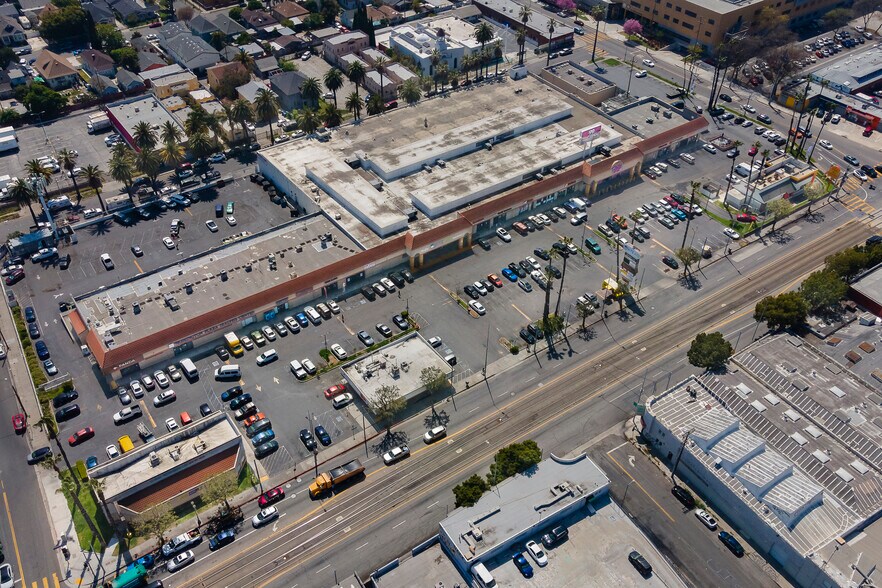 408-530 E Washington Blvd, Los Angeles, CA à louer - Photo de l’immeuble – Image 2 sur 14