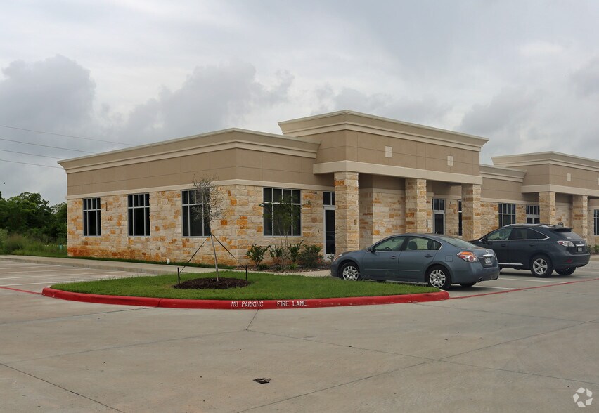 440 Cobia Dr, Katy, TX à louer - Photo principale – Image 1 sur 2