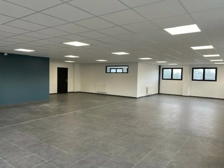 Bureau dans Vannes à louer - Photo de l’immeuble – Image 2 sur 5