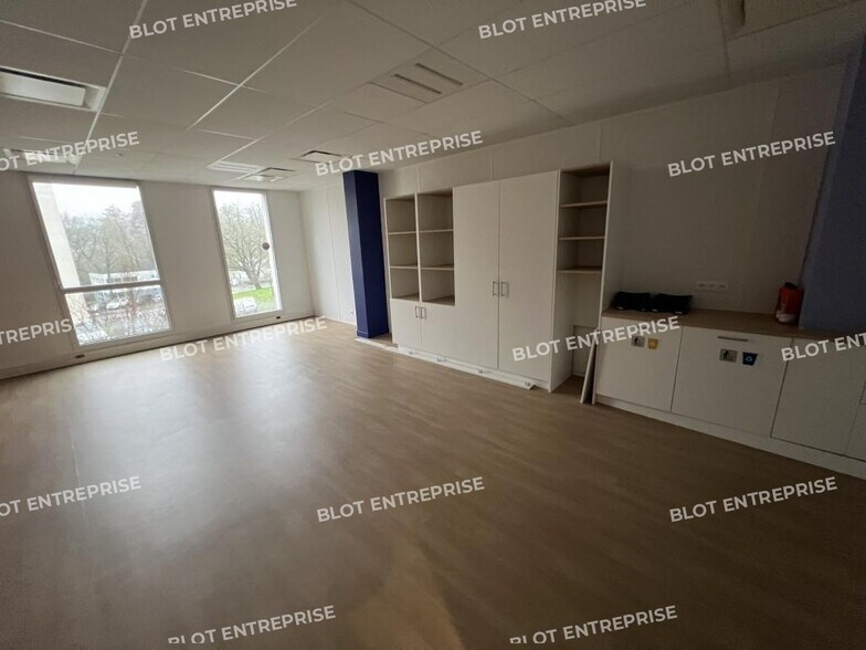 1 Avenue Emilie Du Châtelet, Nantes à louer - Photo intérieure – Image 2 sur 7