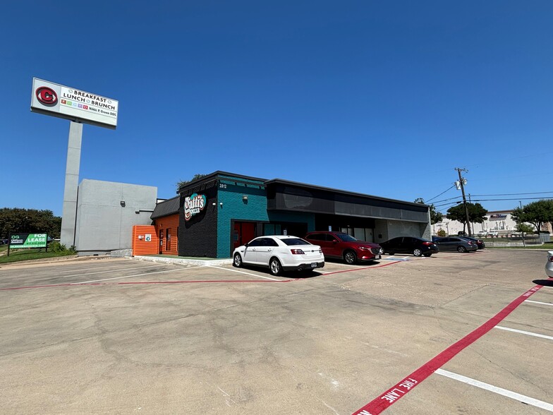 2812 Horne St, Fort Worth, TX à louer - Photo de l’immeuble – Image 3 sur 9