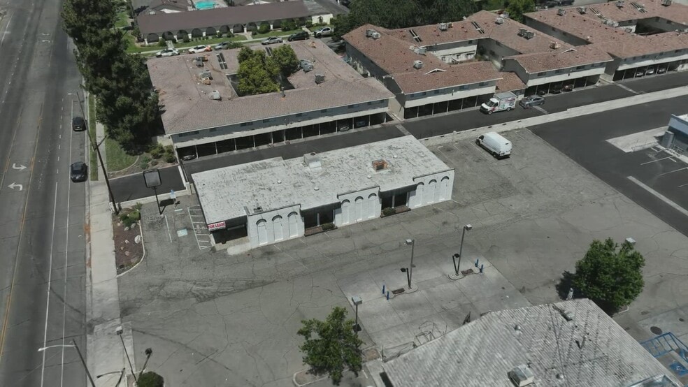4141 E Gettysburg Ave, Fresno, CA à vendre - Vidéo aérienne – Image 2 sur 28