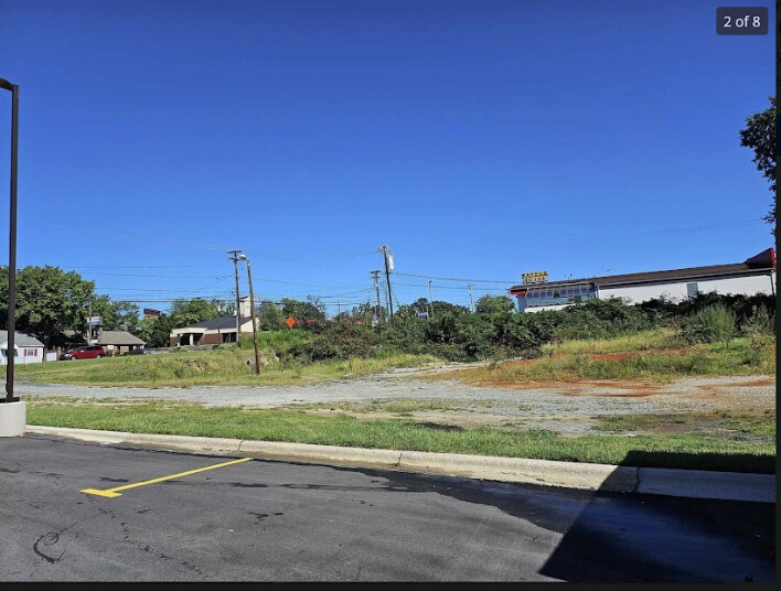 2515 Randleman Rd, Greensboro, NC à vendre - Photo de l’immeuble – Image 3 sur 5