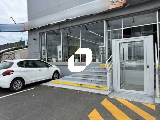 Plus de détails pour Local commercial à louer