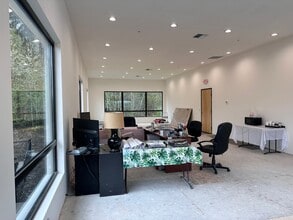 13327 SE Misty Dr, Happy Valley, OR à louer Photo intérieure– Image 1 sur 4