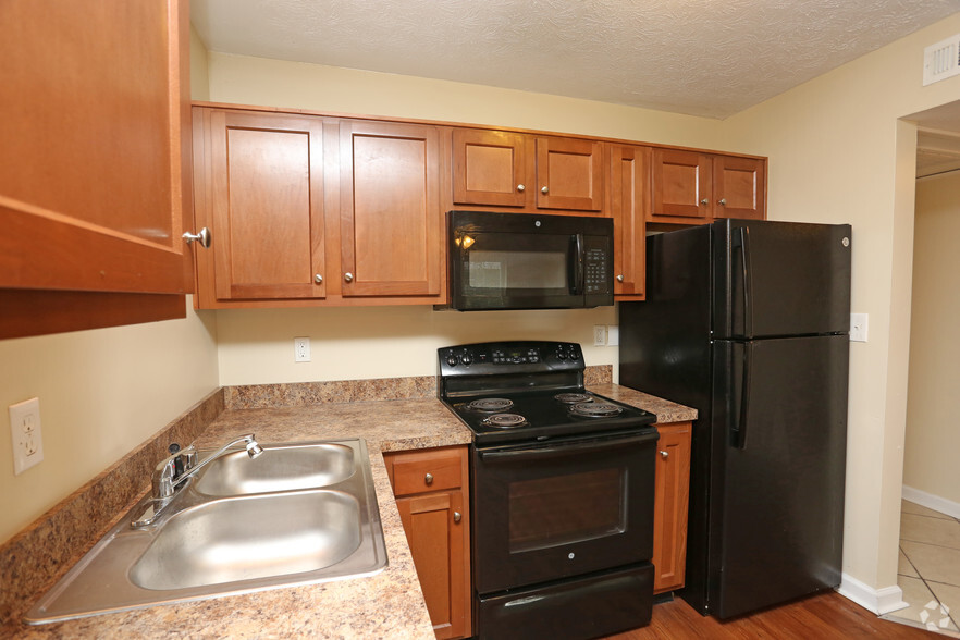 810-811 Howard Ave, Jeffersonville, IN à vendre - Photo intérieure – Image 3 sur 27