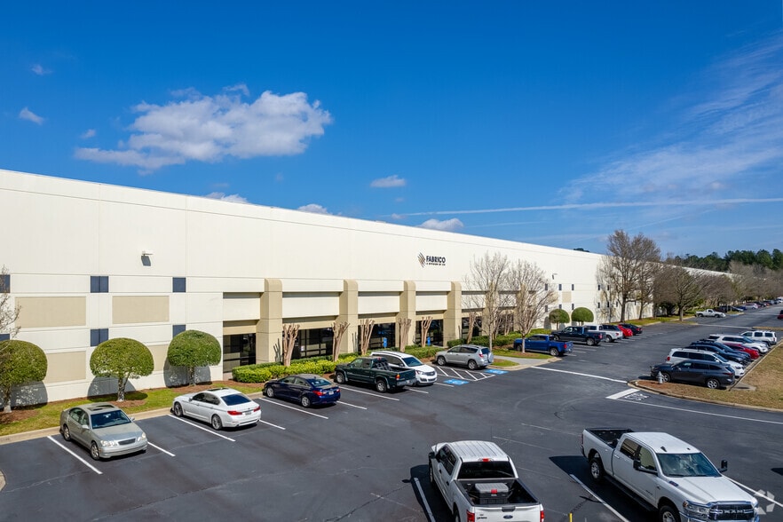 4175 Royal Dr, Kennesaw, GA à louer - Photo de l’immeuble – Image 2 sur 6
