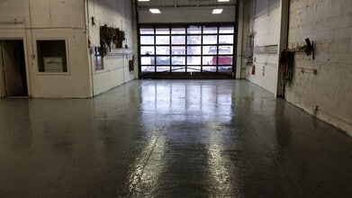 636 N Michigan Ave, Kenilworth, NJ à louer Photo intérieure– Image 1 sur 9