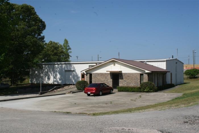 265 Davis Rd, Lagrange, GA à louer Photo de l’immeuble– Image 1 sur 7
