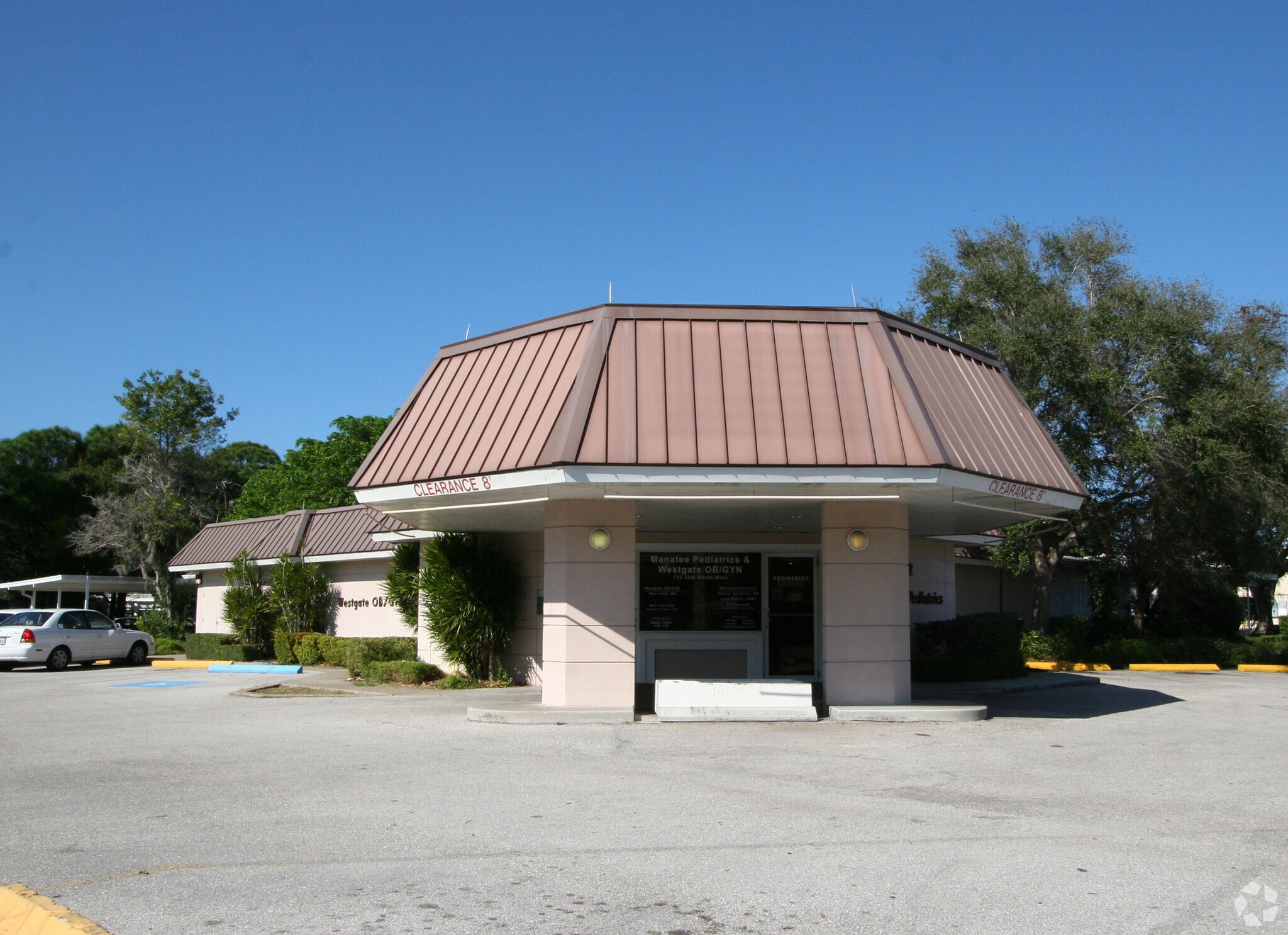 712 39th St W, Bradenton, FL à vendre Photo principale– Image 1 sur 4