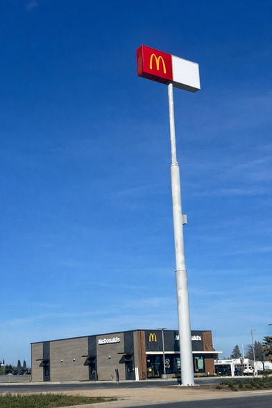 120 Frances Ln, Orland, CA à louer - Photo de l’immeuble – Image 2 sur 2