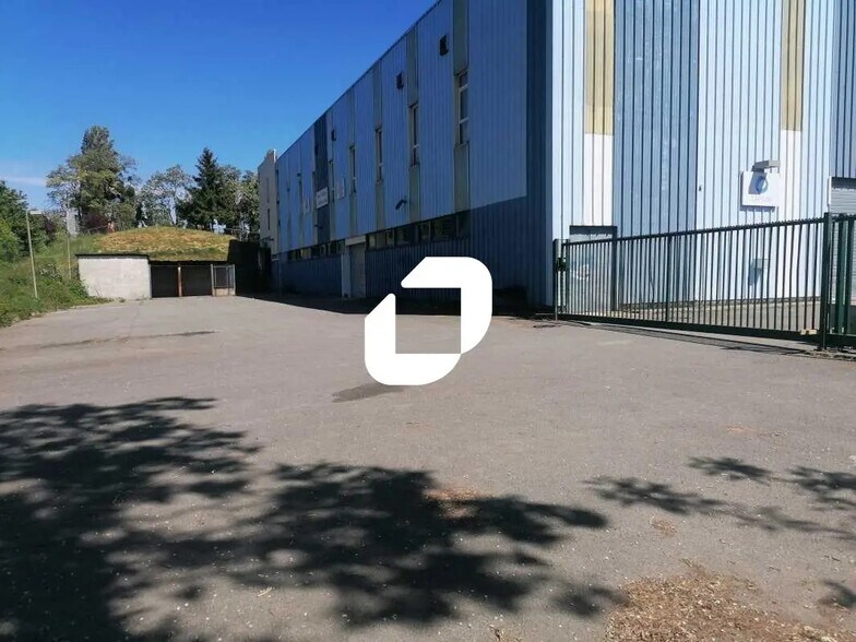 Local d’activités dans Chilly-Mazarin à louer - Photo de l’immeuble – Image 2 sur 6