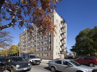Plus de détails pour 525 N Austin Blvd, Chicago, IL - Logement à vendre