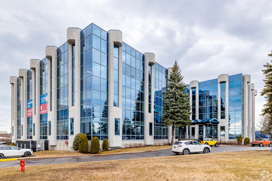 9900 Boul Cavendish, Montréal, QC à louer - Photo principale – Image 1 sur 4