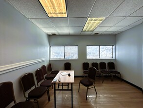 357 Broadway, Amityville, NY à louer Photo intérieure– Image 2 sur 7