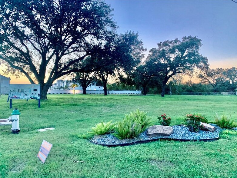 3421 N Shary Rd, Mission, TX à vendre - Photo de l’immeuble – Image 1 sur 5