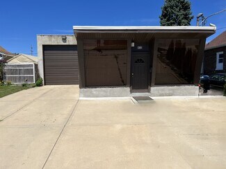 Plus de détails pour 833 Oliver Ave, Aurora, IL - Industriel/Logistique à vendre