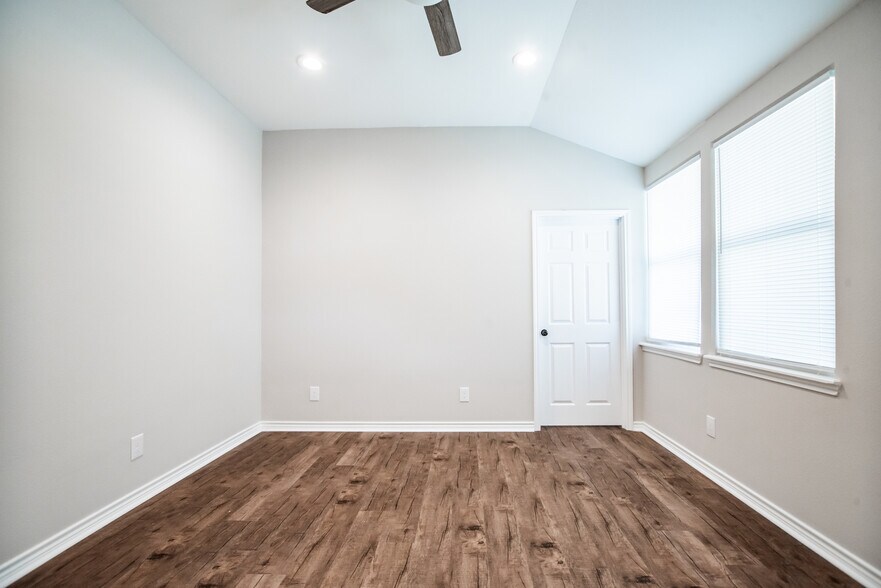 101 W Water St, Victoria, TX à vendre - Photo intérieure – Image 3 sur 12