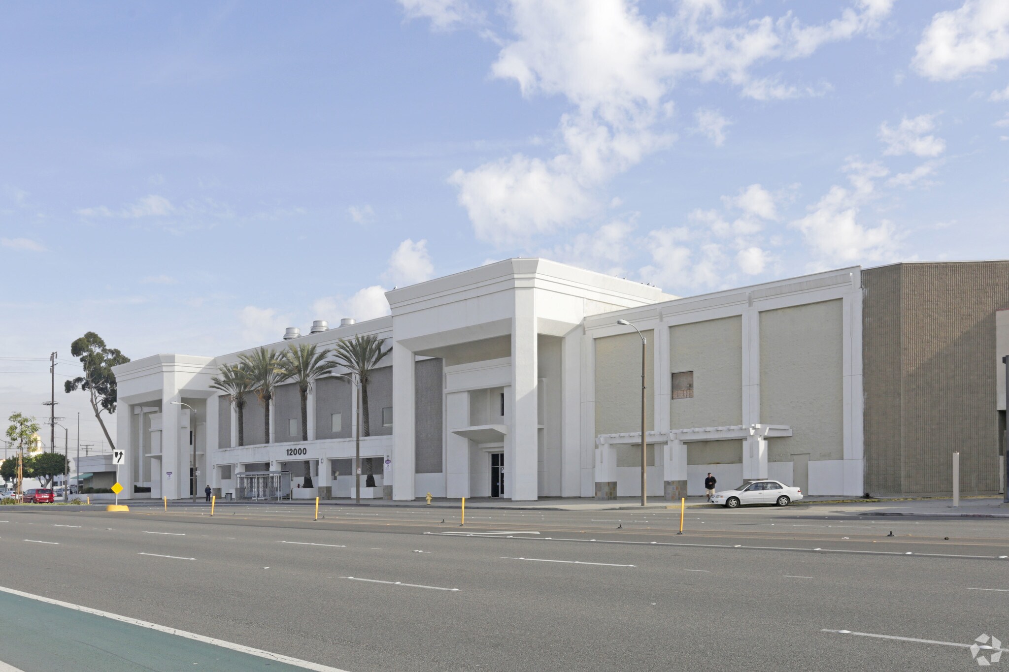 12000-12400 Hawthorne Blvd, Hawthorne, CA à louer Photo de l’immeuble– Image 1 sur 5
