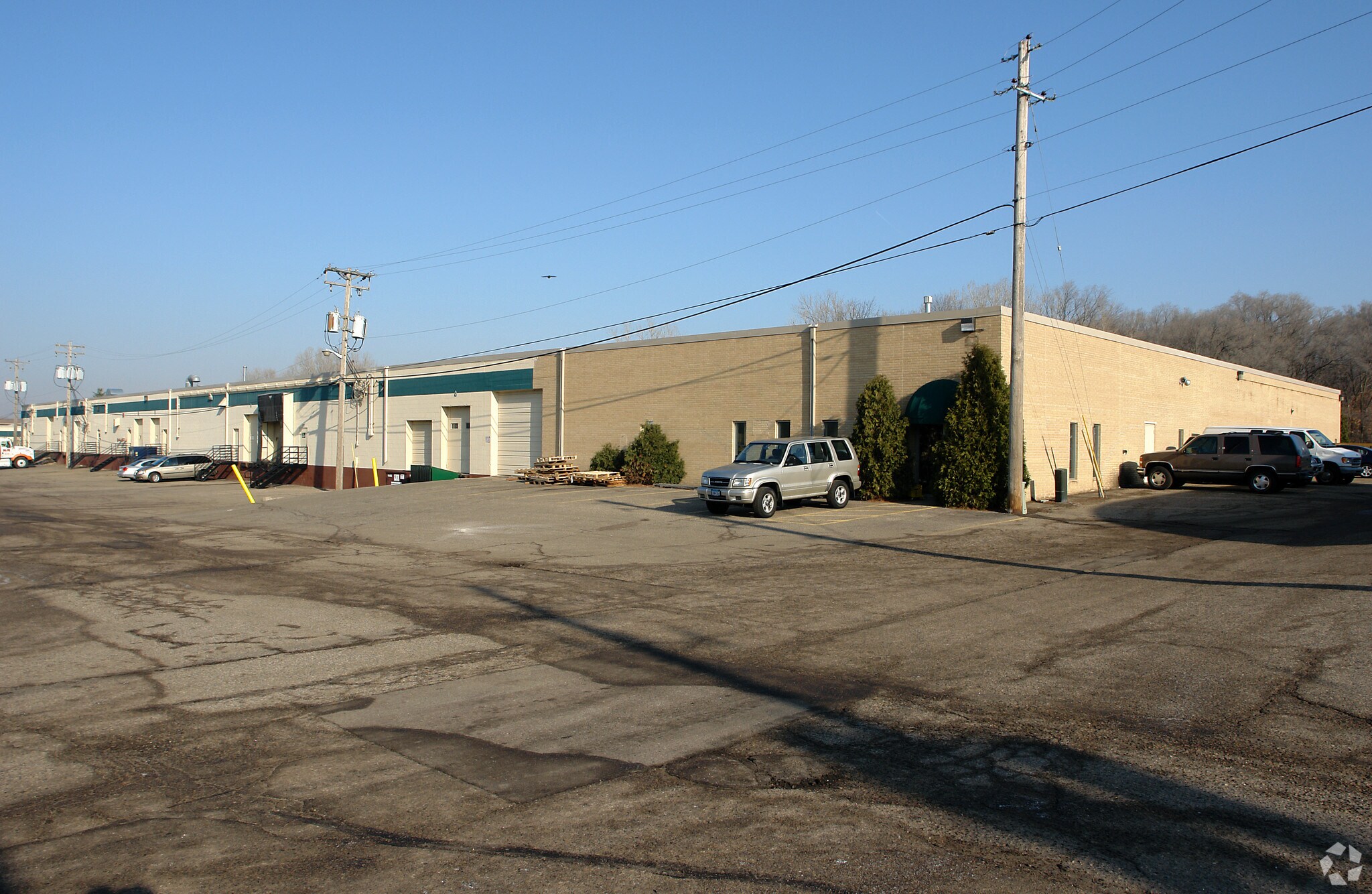 2974-2982 Cleveland Ave N, Roseville, MN à louer Photo principale– Image 1 sur 6