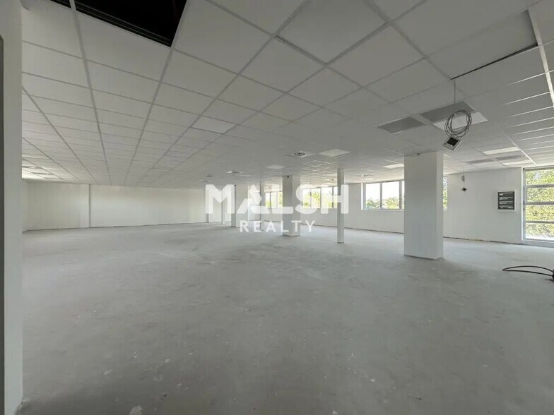 Bureau dans Villefranche-sur-Saône à vendre - Photo intérieure – Image 2 sur 10