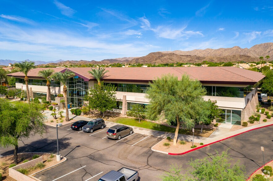 3930 E Ray Rd, Phoenix, AZ à louer - Photo principale – Image 1 sur 32