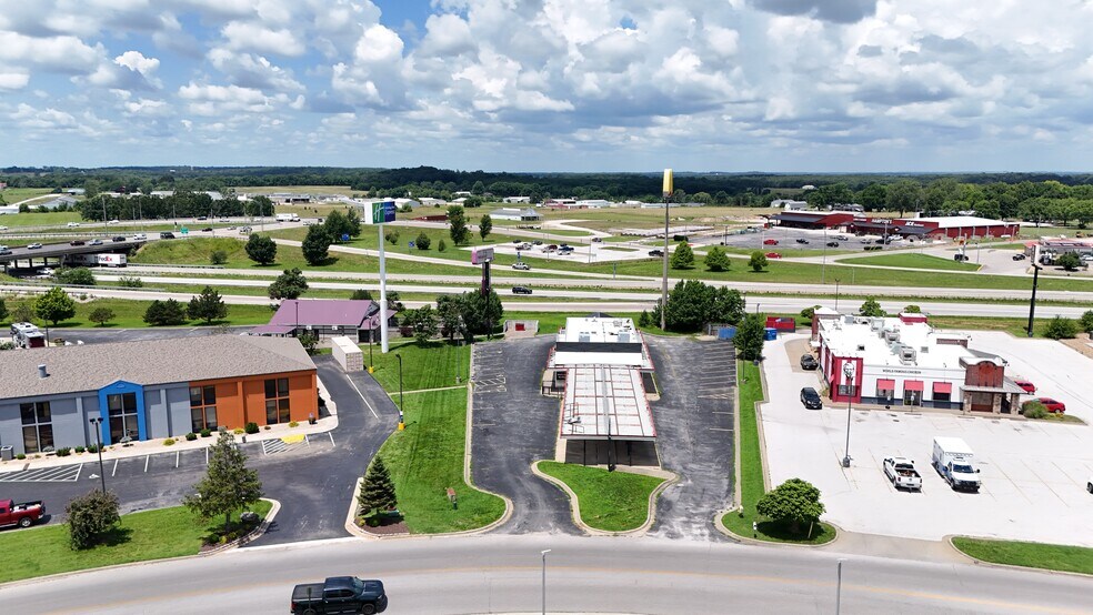 1291 W Banning St, Marshfield, MO à vendre - Photo de l’immeuble – Image 2 sur 7