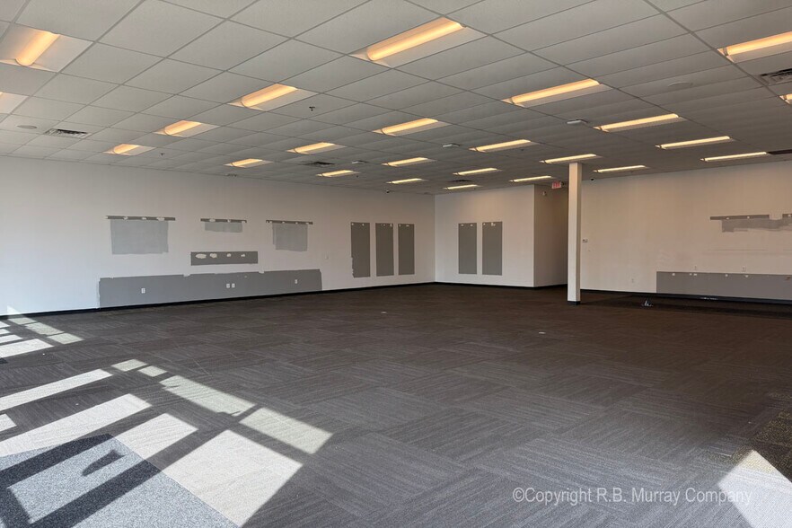 4100 S Campbell Ave, Springfield, MO à louer - Photo de l’immeuble – Image 3 sur 8