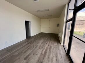 4101-4119 Bandy Blvd, Fort Pierce, FL à louer Photo intérieure– Image 1 sur 7