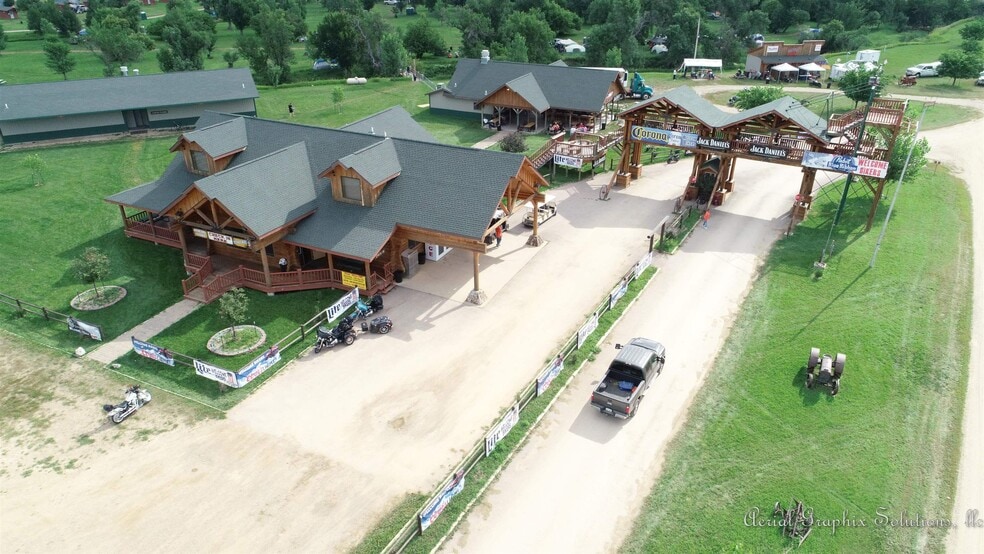 20168 137th Pl, Sturgis, SD à vendre - Photo de l’immeuble – Image 2 sur 32