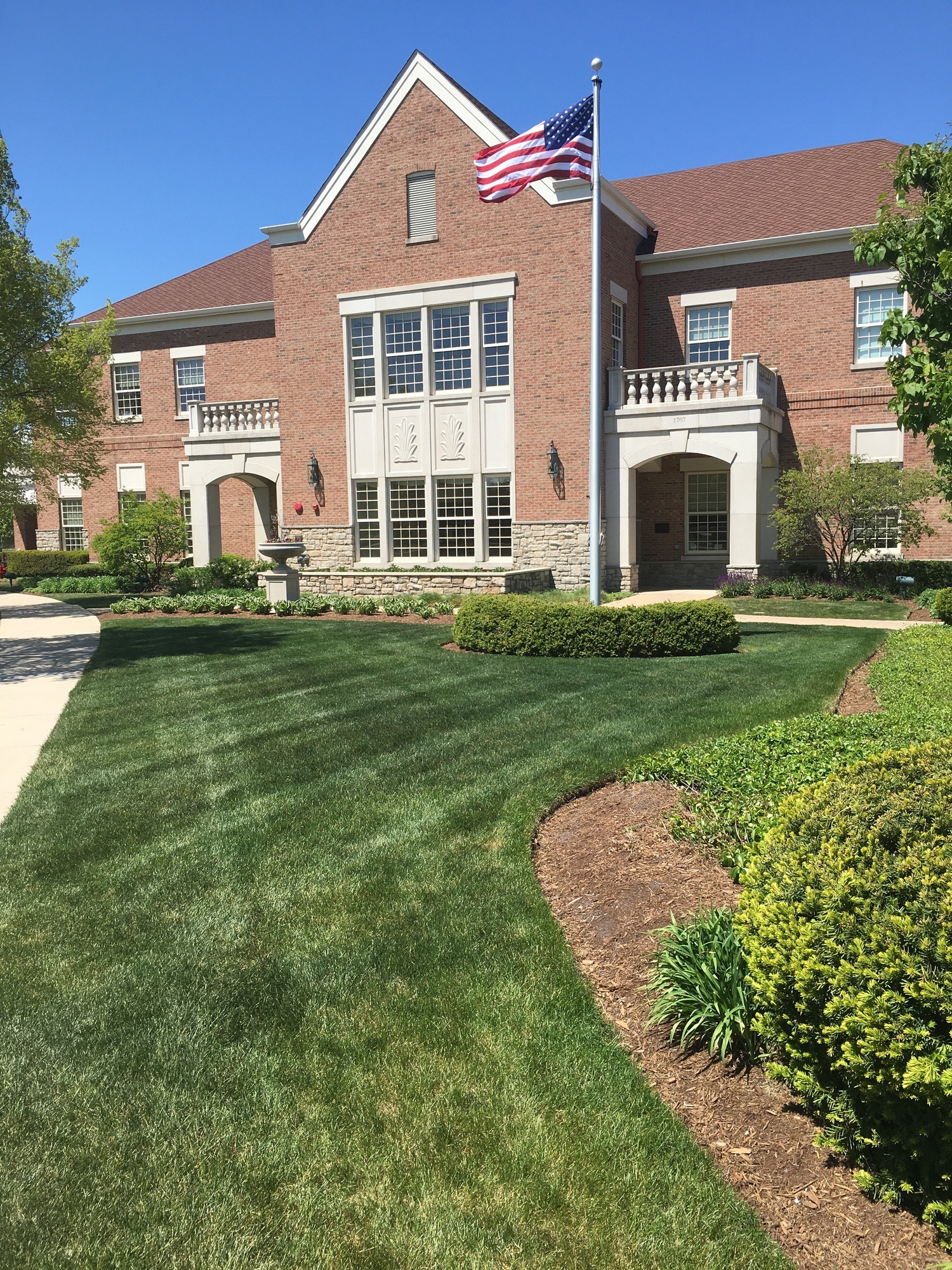 1707 Shermer Rd, Northbrook, IL à louer Photo de l’immeuble– Image 1 sur 6
