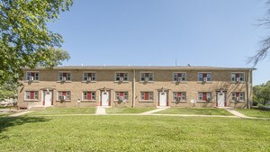 163 N Rosewood Ave, Kankakee, IL à vendre - Photo de l’immeuble – Image 2 sur 2