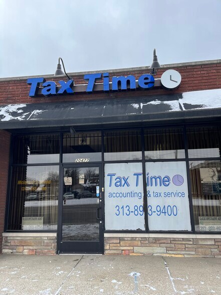 20477 Van Dyke St, Detroit, MI à vendre - Photo de l’immeuble – Image 3 sur 22
