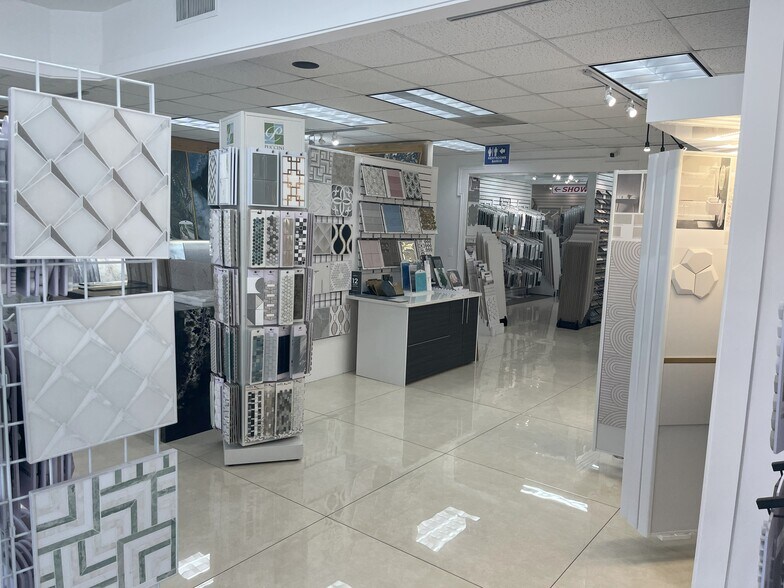 1711-1759 N Powerline Rd, Pompano Beach, FL à louer - Photo de l’immeuble – Image 2 sur 13