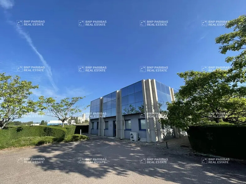 60 Rue Du Champ Des Cannes, Beaune à louer - Photo de l’immeuble – Image 1 sur 11