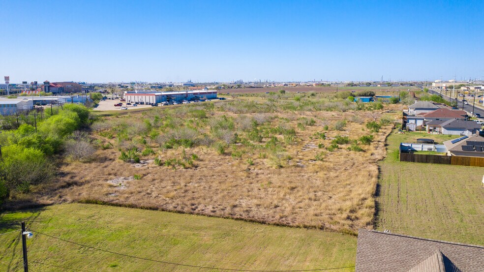 0000 Cliff Maus Dr, Corpus Christi, TX à vendre - Photo de l’immeuble – Image 2 sur 18