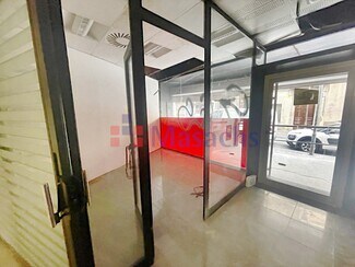 Plus de détails pour Local commercial à vendre
