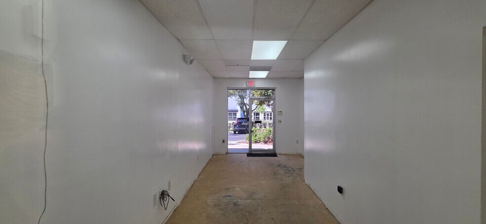 7810 Kingspointe Pky, Orlando, FL à louer - Photo de l’immeuble – Image 2 sur 53