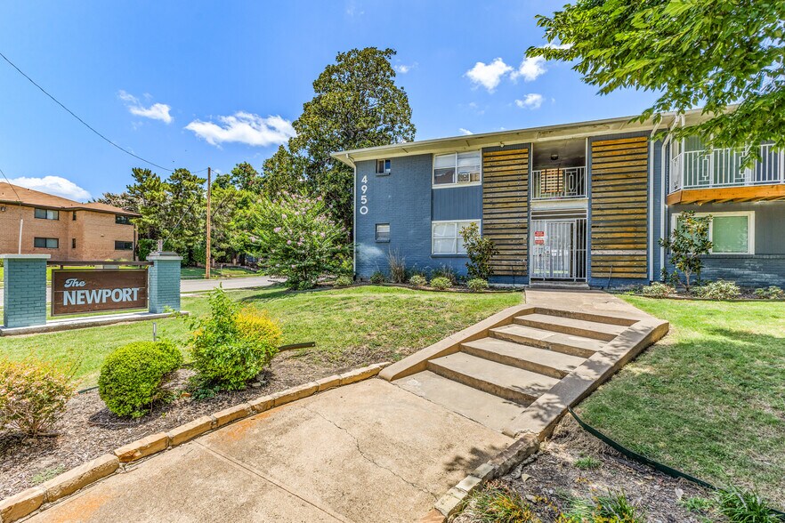 4950 Live Oak St, Dallas, TX à vendre - Photo de l’immeuble – Image 1 sur 8