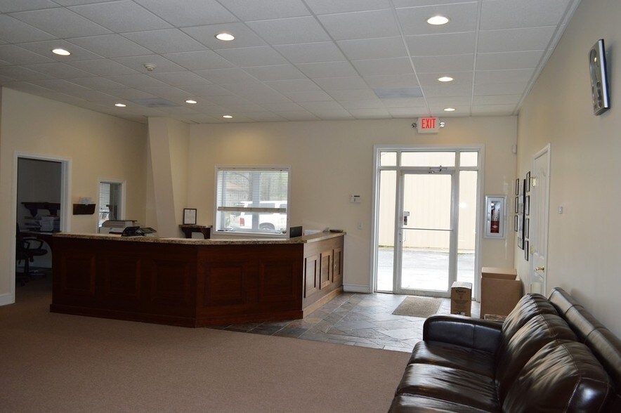 10135 Pin Oak Dr, Berlin, MD à vendre - Photo de l’immeuble – Image 3 sur 33
