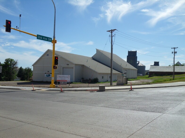 201 S Main St, Watford City, ND à vendre - Photo principale – Image 1 sur 10