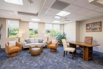 56 Edwards Village Blvd, Edwards, CO à louer Photo intérieure– Image 1 sur 5