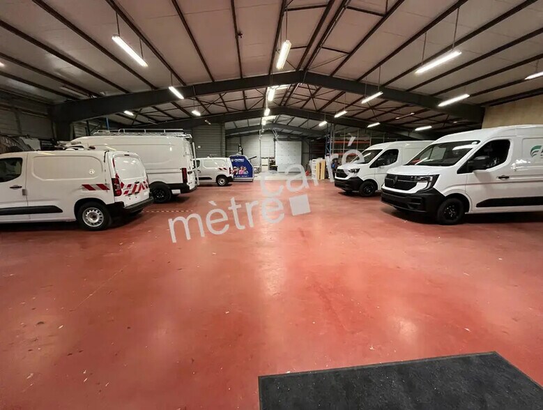 Local d’activités dans Couëron à louer - Photo intérieure – Image 1 sur 6