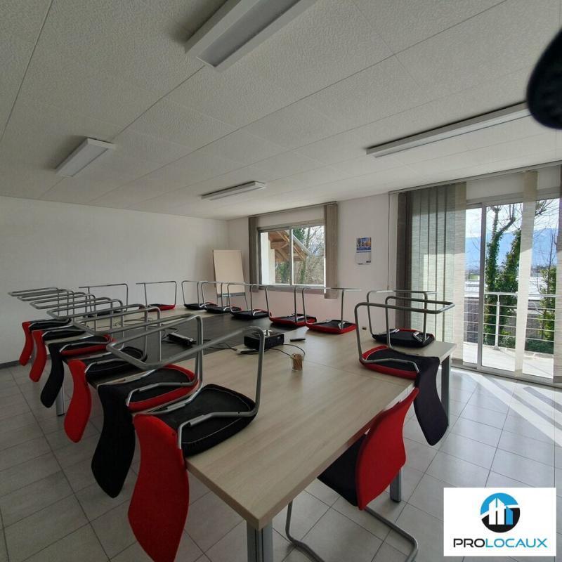 Local d'activités dans Voiron à vendre Photo intérieure– Image 1 sur 13