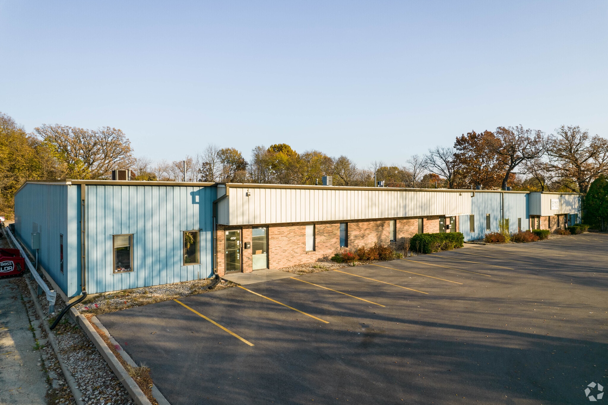 4450-4462 Robertson Rd, Madison, WI à vendre Photo de l’immeuble– Image 1 sur 8