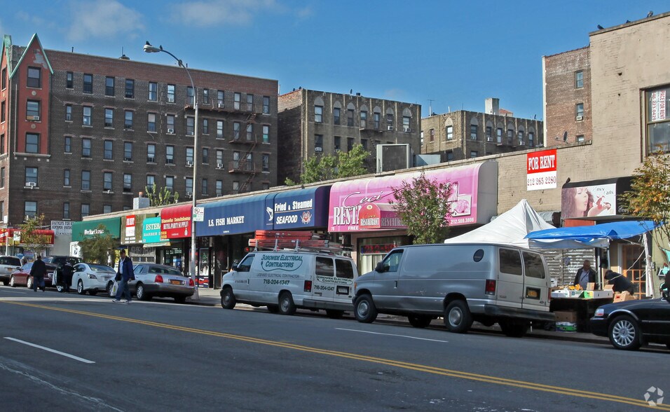 160-162 Dyckman St, New York, NY à louer - Photo de l’immeuble – Image 2 sur 8