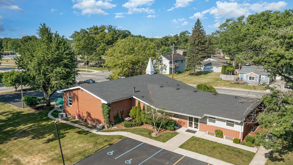 939 S Wisconsin St, Hobart, IN à vendre - Photo de l’immeuble – Image 3 sur 53