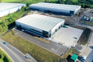 Plus de détails pour 64 Accrington Rd, Burnley - Industriel/Logistique à louer