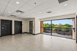 1490 Sunshadow Dr, Casselberry, FL à louer Hall d’entrée– Image 1 sur 34