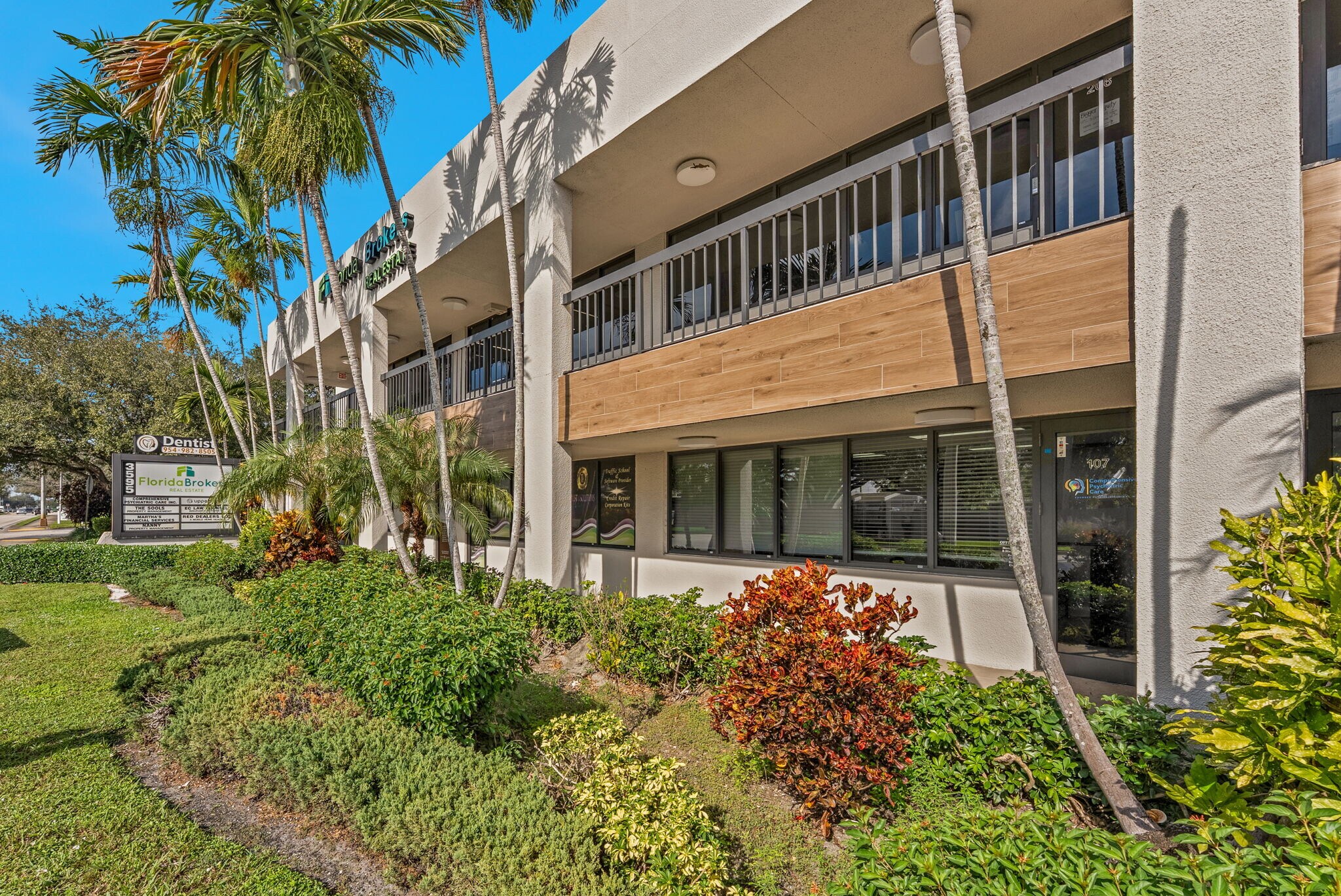 3595 Sheridan St, Hollywood, FL à louer Photo de l’immeuble– Image 1 sur 23